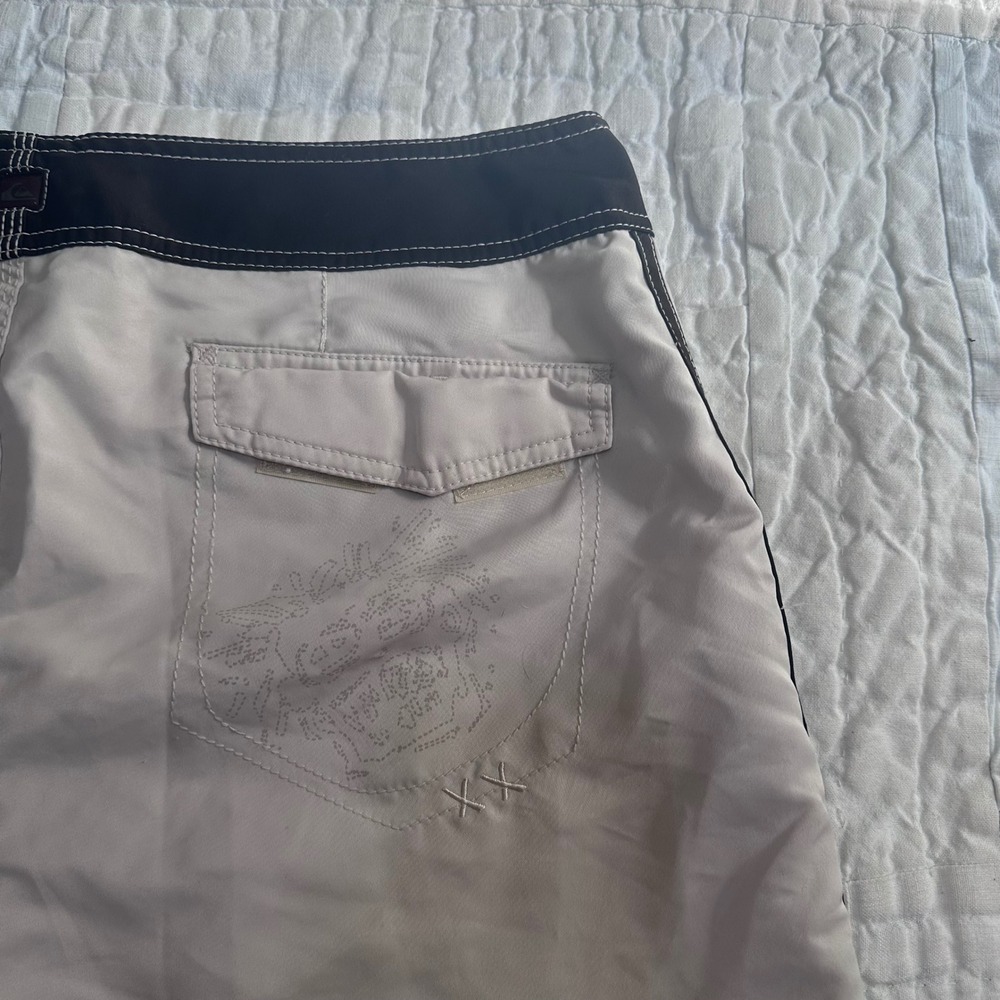 Quiksilver Board Shorts - Picture 5 of 5